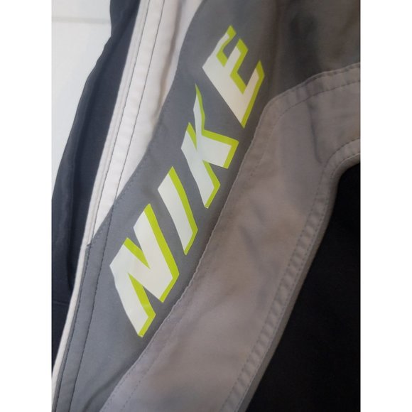 Nike Swim Trunks Lined Black Gray Pockets Elastic Waist Men's Size Large - Picture 4 of 6